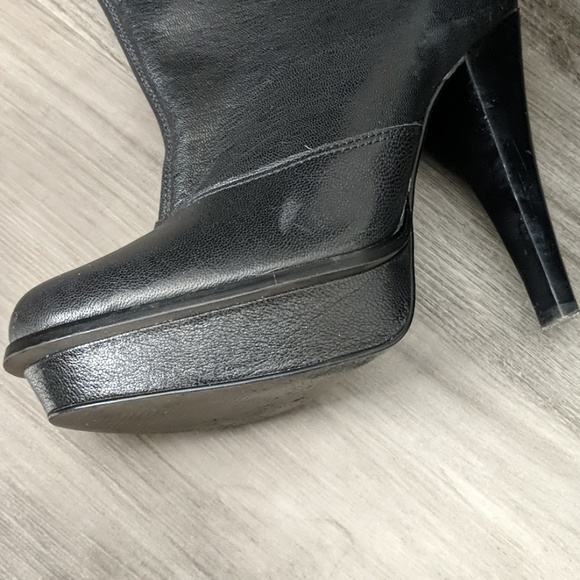 Reposh, cute pair of Calvin Klein boots - Picture 6 of 8